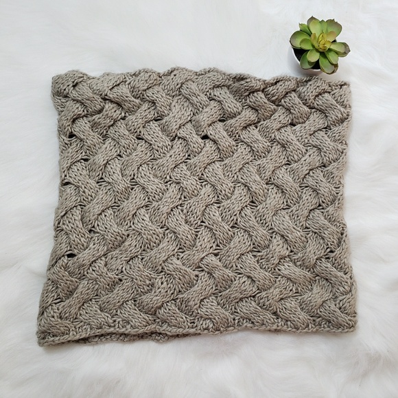 Simons scarf - Picture 2 of 4